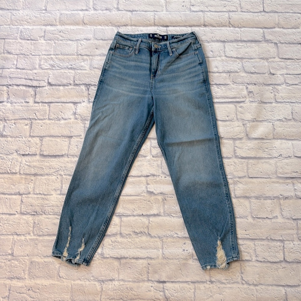 Hollister High Rise Mom Jean Medium Wash Blue Denim Distressed Jeans Size 5/27 R